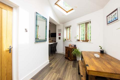 12 Halley Road, Darwen, BB3 1JB
