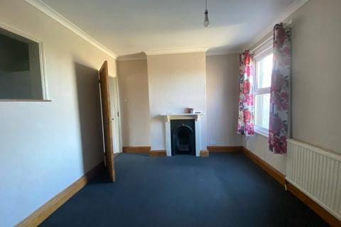 68 Springhead Road, Northfleet, Gravesend, DA11 9QY