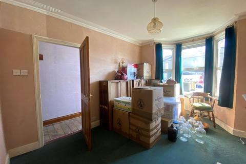 68 Springhead Road, Northfleet, Gravesend, DA11 9QY