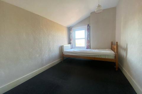 68 Springhead Road, Northfleet, Gravesend, DA11 9QY