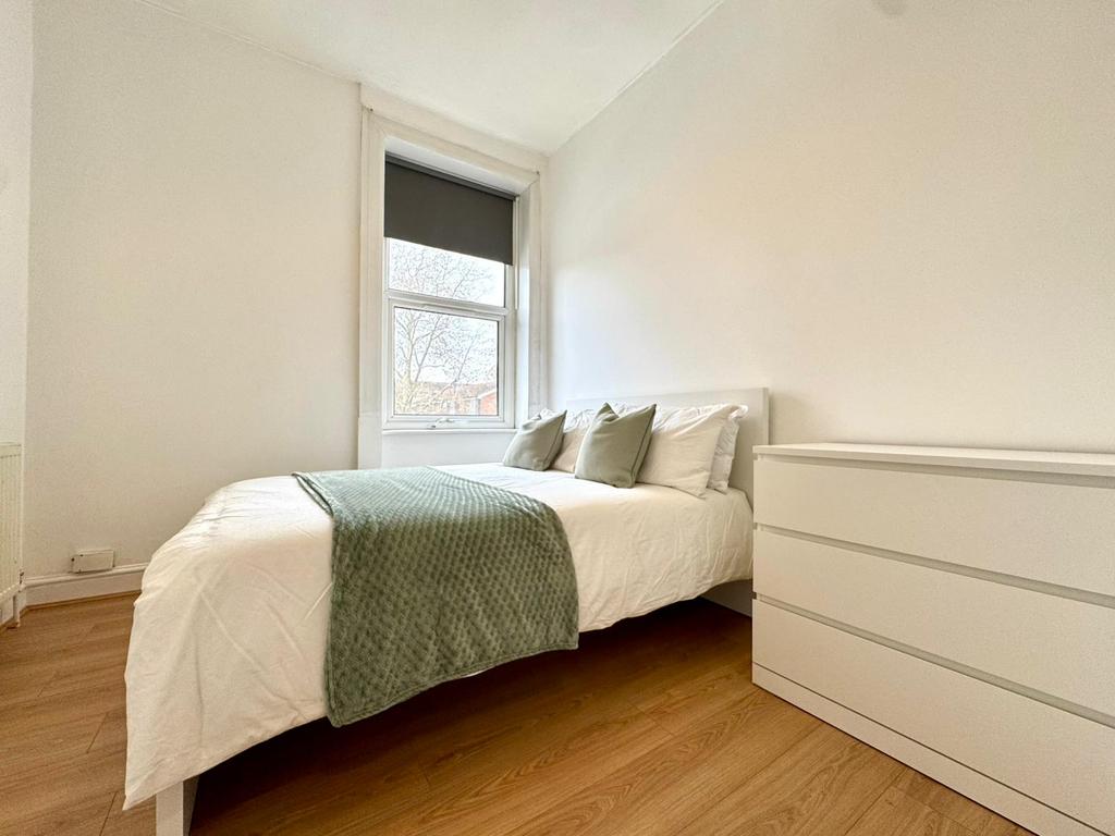 Apartment in London, Forest Gate - View 4