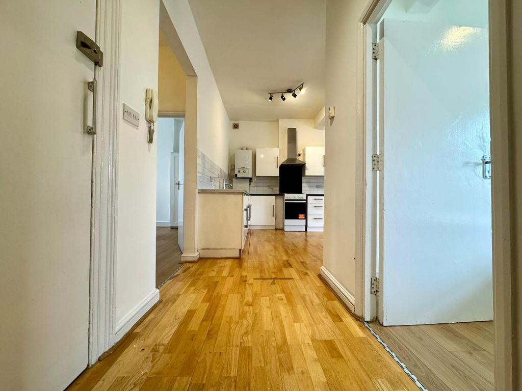 Apartment in London, Forest Gate - More