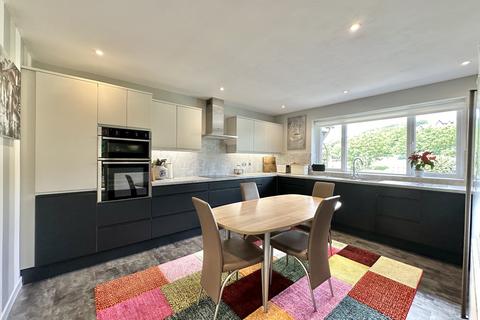 2 bedroom detached bungalow for sale, Radnor Cliff Crescent, Sandgate, Kent