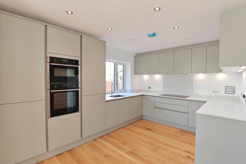 3 bedroom detached house for sale, Cliff Road, Hythe, Kent