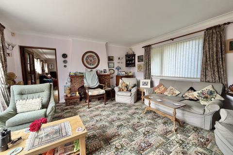 4 bedroom detached house for sale, Main Road, Sellindge, Ashford, Kent