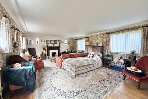 4 bedroom detached house for sale, Main Road, Sellindge, Ashford, Kent