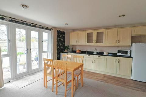 19 Brockman Crescent, Dymchurch, Romney Marsh, TN29 0TZ