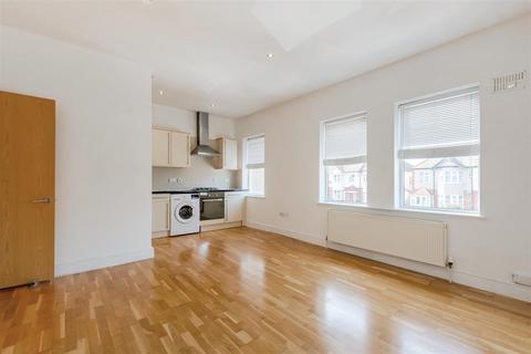 1 bedroom flat to rent, Avery Hill Road, London
