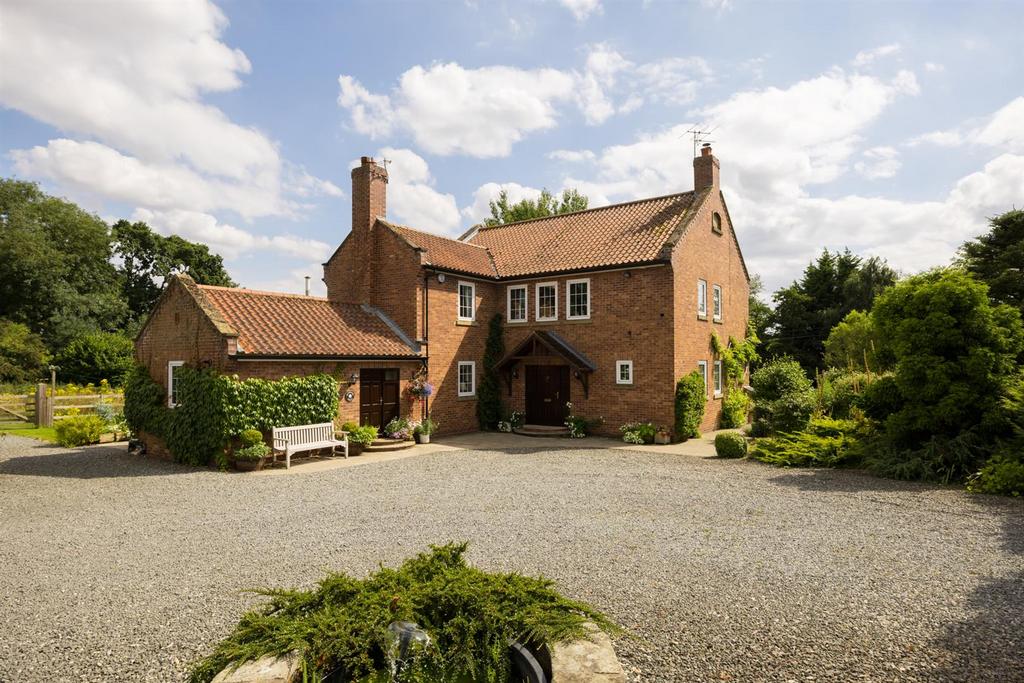 House &amp; Driveway