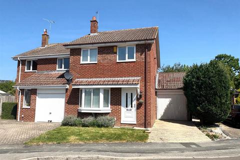 7 Campion Gate, Grange Park, Swindon, SN5 6JN