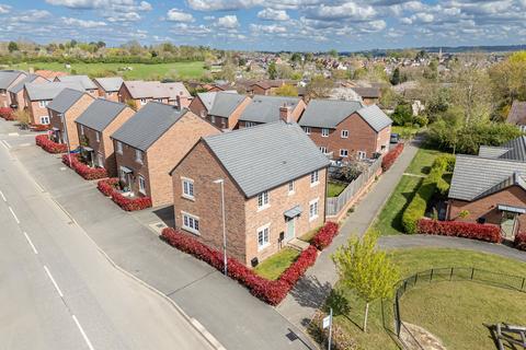 4 bedroom detached house for sale, Harvest Road, Market Harborough LE16