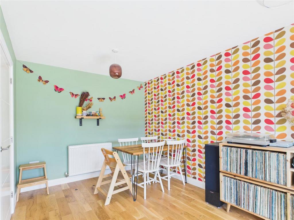 Reception room/dining room