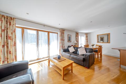 2 bedroom apartment for sale, Epsom Road, Guildford, GU1