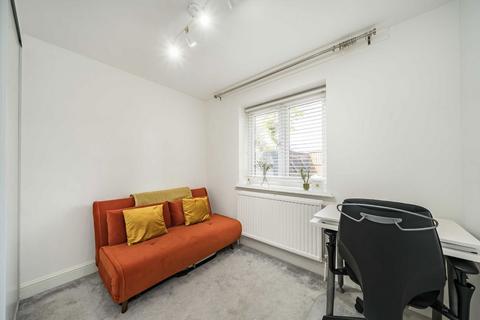 Flat 4, 8 Drewstead Road, London, SW16 1AB