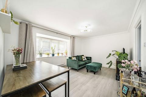 Flat 4, 8 Drewstead Road, London, SW16 1AB