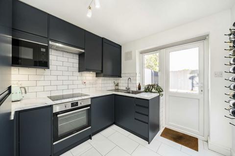 Flat 4, 8 Drewstead Road, London, SW16 1AB