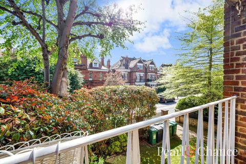 1 bedroom apartment for sale, Priory Lodge, Priory Road, NW6
