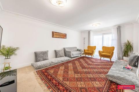 2 bedroom flat to rent, Nether Street, London, N12