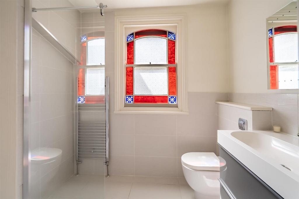 En suite two