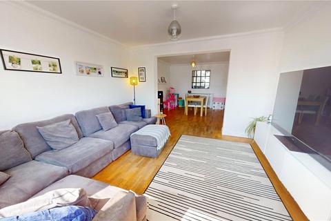 11 Bishops Road, Stanford-le-hope, SS17 7HB