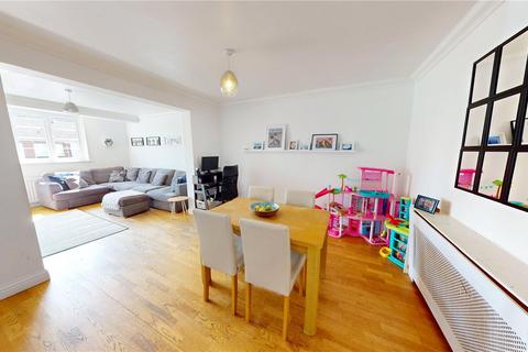 11 Bishops Road, Stanford-le-hope, SS17 7HB