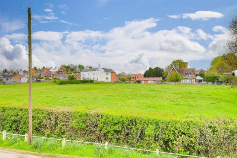 undefined, Main Street, Lambley NG4