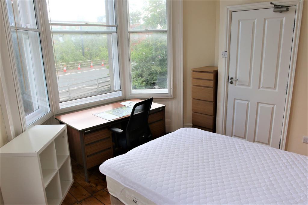 Rm7 Bed