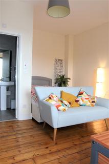 1 bedroom cluster house to rent, Victoria Square, Tyne and Wear NE2