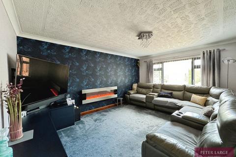 15 Dulas Avenue, Kinmel Bay, Rhyl, LL18 5LB