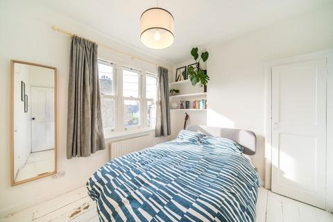 257 Derinton Road, London, SW17 8JD