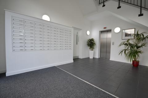 2 bedroom apartment to rent, Little Brights Road, Belvedere, DA17