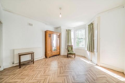 2 bedroom flat for sale, Colvestone Crescent, London E8