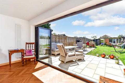 3 bedroom semi-detached house for sale, Nodes Road, Cowes PO31