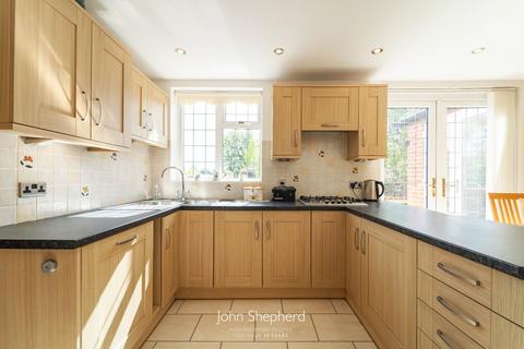 4 bedroom detached house for sale, Mirfield Road, Solihull, West Midlands, B91