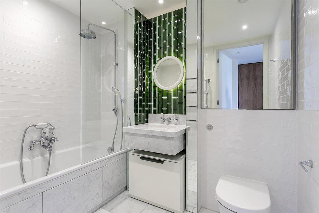 Bathroom.jpg