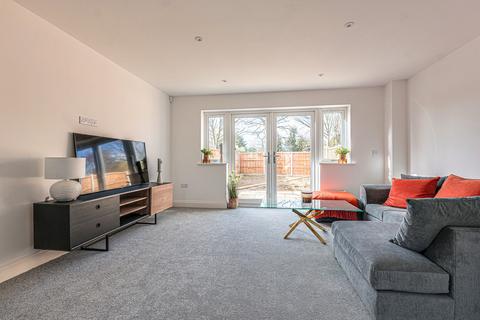 undefined, Eastwoodbury Lane, Southend-on-sea, SS2