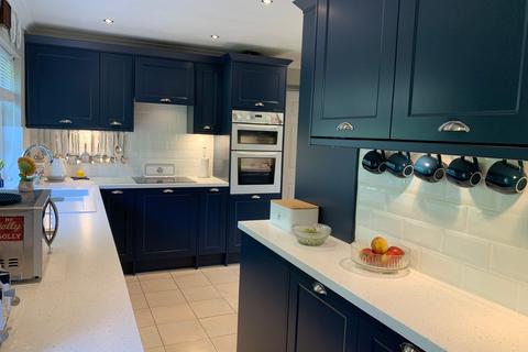 4 bedroom detached house for sale, Home Park, Mollington, Chester, Cheshire, CH1