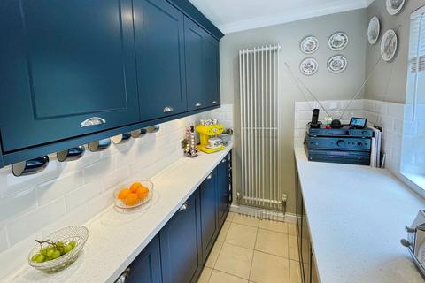 4 bedroom detached house for sale, Home Park, Mollington, Chester, Cheshire, CH1