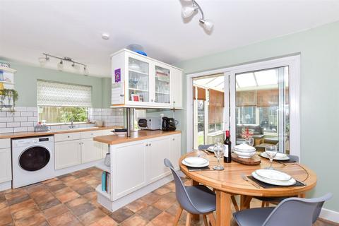 3 bedroom semi-detached house for sale, Longmead Way, Tonbridge TN10