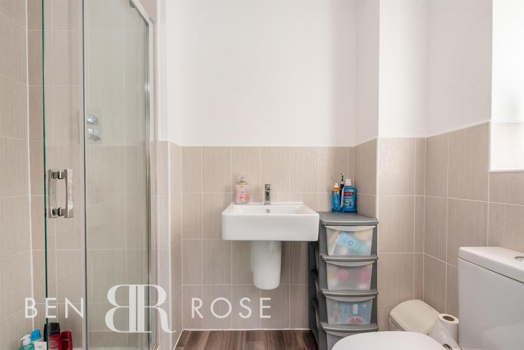 Master Ensuite