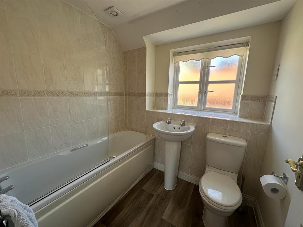 Bathroom.jpg