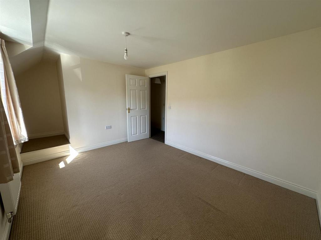 Bedroom 1.2.jpg
