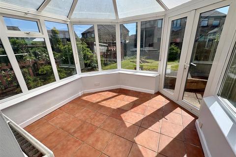 3 bedroom semi-detached house for sale, Grouse Moor Lane, Queensbury, Bradford