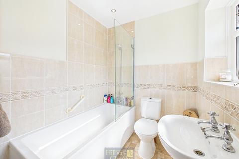 21 Basildon Drive, Basildon, SS15 5QN