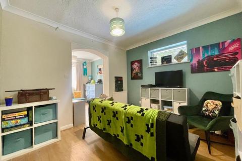 1 Avalon, Lilliput, Poole, BH14 8HT