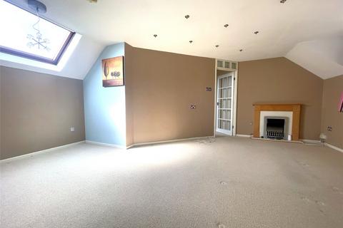 27 Churchfields, Bishops Cleeve, Cheltenham, GL52 8LL