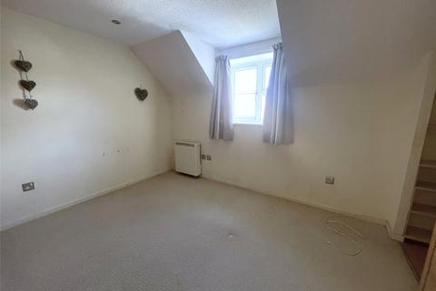 27 Churchfields, Bishops Cleeve, Cheltenham, GL52 8LL