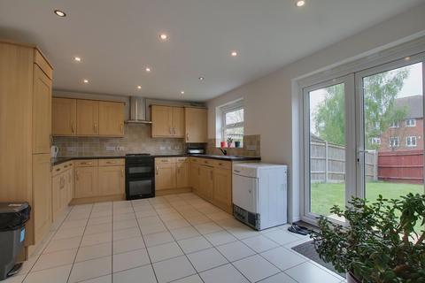 6 bedroom detached house for sale, North Baddesley, Southampton