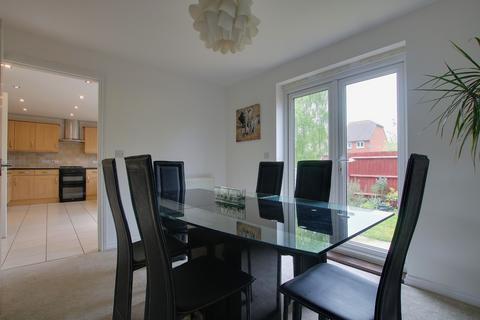 6 bedroom detached house for sale, North Baddesley, Southampton