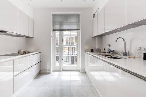 2 bedroom flat for sale, Fulham road, Sloane Square, London, SW3
